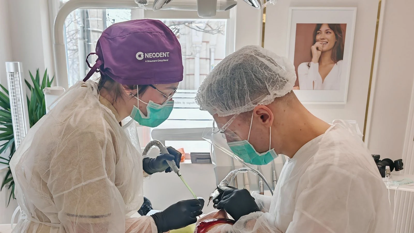coroane-dentare-la-dental-chic-cluj-napoca-cand-devin-necesare-i-cum-se-aleg-materialele2